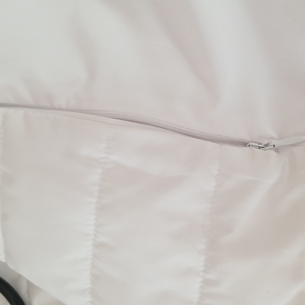 Tangerine S Lightweight White Vest - Picture 5 of 7